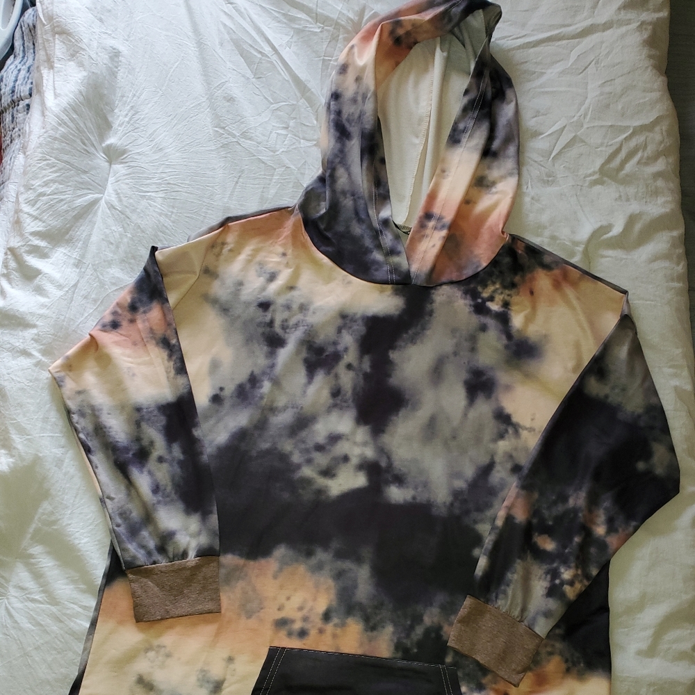 Plus Size Tie Dye Kangaroo Pocket Sweatshirt Dress